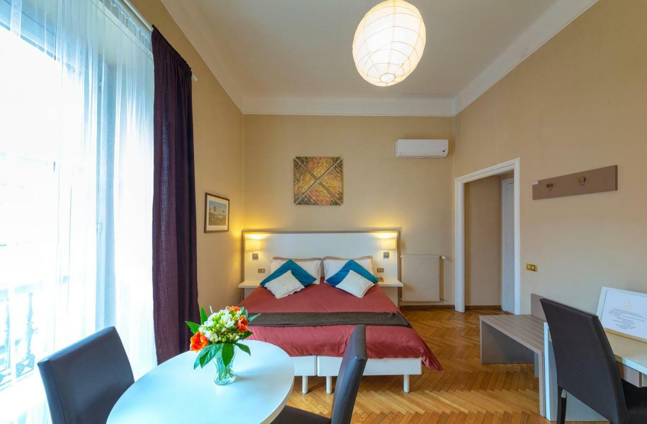 Il Ventre Di Napoli " Costantinopoli" Hotel ภายนอก รูปภาพ